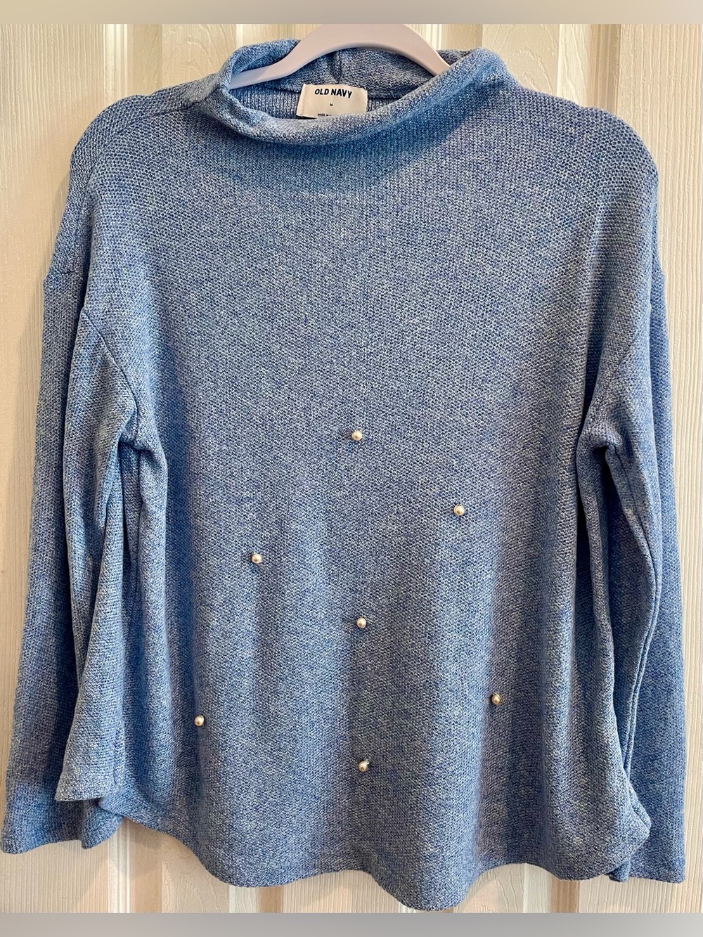 Old Navy Pearl Embellished Sweater – Women’s Size Medium